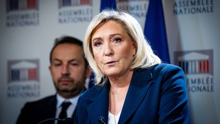 Marine Le Pen, présidente du groupe parlementaire du Rassemblement national, à l'Assemblée nationale, à Paris, le 6 décembre 2022. (AMAURY CORNU / HANS LUCAS / AFP)