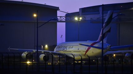 Un Airbus A380 de la compagnie Emirates, dans l'usine du constructeur à Toulouse, le 14 février 2019.&nbsp; (REMY GABALDA / AFP)