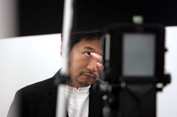 Le réalisateur japonais Kore-Eda Hirokazu à Cannes en 2004. (FRANCOIS GUILLOT / AFP)