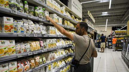 Bruno le Maire, ministre de l'Economie a appelé les distributeurs et les industriels à accélérer les négociations commerciales. (MAGALI COHEN / HANS LUCAS)