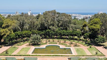 Jardin principal de la Résidence à Rabat (GUY THIMEL)