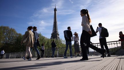 Vue de la Tour Eiffel depuis la passerelle Debilly, à Paris, dimanche 17 avril 2022. (LP/OLIVIER ARANDEL / MAXPPP)