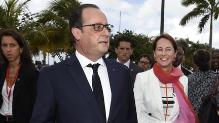 Martinique : un temps de recueillement pour François Hollande