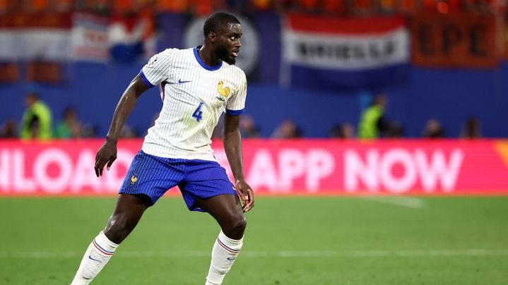 Dayot Upamecano contre les Pays-Bas, le 21 juin 2024, à Leipzig.  (FRANCK FIFE / AFP)