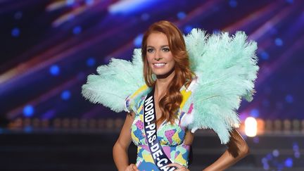 Maëva Coucke, Miss France 2018, lors du concours, organisé samedi 16 décembre 2017 à Châteauroux. (GUILLAUME SOUVANT / AFP)