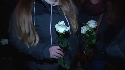 Calais : un hommage a été rendu aux 27 victimes décédées dans un naufrage (FRANCE 3)