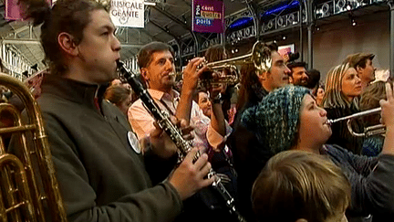 Passionné par l'improvisation, Ibrahim Maalouf a fédéré plus de 2000 personnes autour de son projet
 (France 3 Culturebox)