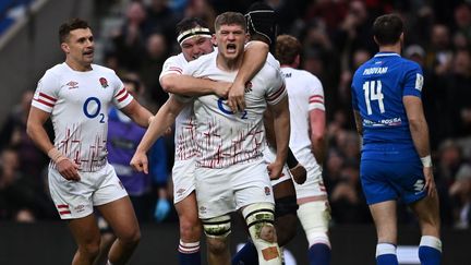 L'Anglais Jack Willis après son essai contre l'Italie, lors de la deuxième journée du Tournoi des six nations, à Twickenham, le 12 février 2023. (BEN STANSALL / AFP)