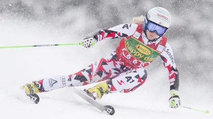 L'Autrichienne Eva-Maria Brem (JOE KLAMAR / AFP)