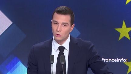 Jordan Bardella, tête de liste du RN aux Européennes, invité de "Demain l'Europe" sur franceinfo, le 22 mars 2024. (FRANCEINFO / RADIOFRANCE)