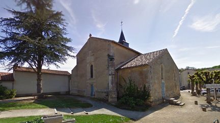 Les os de saint Porchaire et de sainte Arth&eacute;mie se trouvaient entour&eacute;s dans un parchemin, dans l'&eacute;glise de Magn&eacute; (Vienne). ( GOOGLE STREET VIEW)