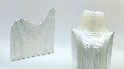 Fauteuil en papier gauffré de Tokujin Yoshioka
 (France 3 / capture d&#039;écran)