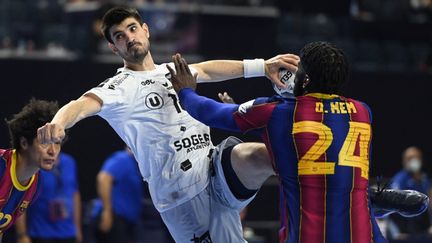 L'arrière droit espagnol Eduardo Gurbindo du "H" de Nantes, n'a rien pu faire face au FC Barcelone, en demi-finale du Final 4 de Ligue des Champions à Cologne, samedi 12 juin 2021. (INA FASSBENDER / AFP)