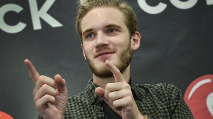 Le Youtubeur Felix Kjellberg, alias&nbsp;PewDiePie, le 7 novembre 2015 à Stockholm (Suède). (JONAS EKSTRMER / TT NEWS AGENCY / AFP)