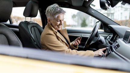 Louer une voiture pour les vacances. Quels sont vos droits et vos obligations ? (Illustration) (EMS-FORSTER-PRODUCTIONS / DIGITAL VISION / GETTY IMAGES)