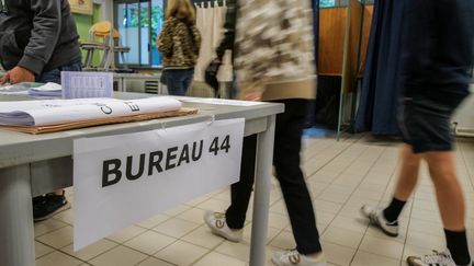 Un bulletin de vote à Toulouse (Haute-Garonne), lors du scrutin des élections européenne, le 9 juin 2024. (FREDERIC SCHEIBER / HANS LUCAS / AFP)