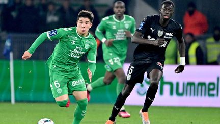 Match de 27e journée de Ligue 2 de football qui opposait l'AS Saint-Étienne à Amiens, au stade Geoffroy Guichard, à Saint-Étienne, le 3 novembre 2023. (RÉMY PERRIN / MAXPPP)