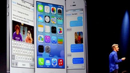 Apple a pr&eacute;sent&eacute; son nouveau syst&egrave;me d'exploitation iOS 7 &agrave; San Francisco (Californie, Etats-Unis), le 10 juin 2013. (TOMOKO ECHIZENYA / YOMIURI / AFP)