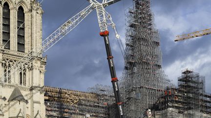 Le chantier de la cathédrale Notre-Dame-de-Paris le 5 décembre 2023. (ERIC BRONCARD / HANS LUCAS)