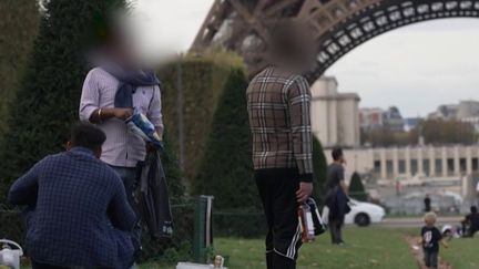 Paris : le fléau des vendeurs à la sauvette