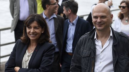 La maire de Paris, Anne Hidalgo, et son adjoint, Mao Peninou, à Paris, le 20 juillet 2015. (AFP)