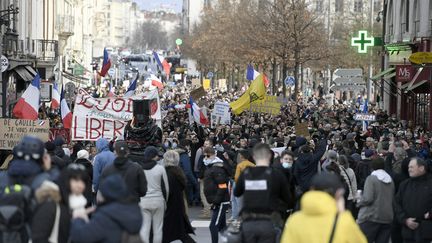 8 janvier 2022. Manifestation anti-pass sanitaire et anti-vaccin à Lyon. (JOEL PHILIPPON / LE PROGRES / MAXPPP)