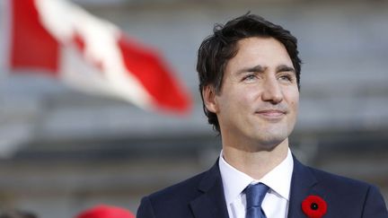 Justin Trudeau, à la tête du Parti libéral du Canada, est devenu le 23e Premier ministre du Canada en octobre 2015. Le fils de Pierre Elliott Trudeau, qui occupa le même poste pendant quinze ans, mettait ainsi fin au règne des conservateurs canadiens. Il a vu le jour le 25 décembre 1971.  (REUTERS/Blair Gable )