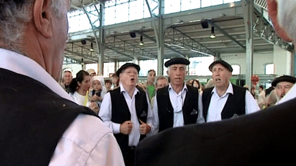 Polyphonies sous la halle Marcadieu à Tarbes
 (France3/culturebox)