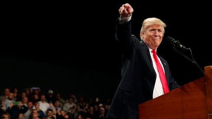 Donald Trump lors d'un meeting à Des Moines (Iowa, Etats-Unis), le 8 décembre 2016. (SHANNON STAPLETON / REUTERS)