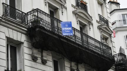 Un appartement à vendre à Paris, le 5 décembre 2023. (MAGALI COHEN / HANS LUCAS / AFP)