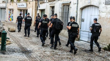 Reconstitution du meurtre d'Eric Masson dans le centre-ville d'Avignon (Vaucluse) le 30 juin 2022 (CHRISTOPHE AGOSTINIS / MAXPPP)