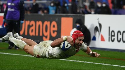 Gabin Villière a inscrit trois essais lors de la victoire français contre l'Italie (37-10), dimanche. (FRANCK FIFE / AFP)