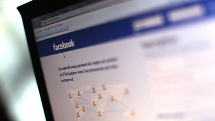 Il faudra bientôt payer pour "liker" sur Facebook…&nbsp;mais non, on rigole ! (MAXPPP)