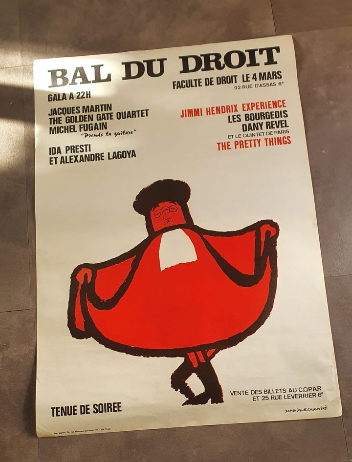 L'affiche pour le gala du "Bal du droit" à la faculté d'Assas le 4 mars 1967 avec The Jimi Hendrix Experience (mal orthographié), en compagnie notamment de Michel Fugain, des Pretty Things et du Golden Gate Quartet ! (YAZID MANOU)