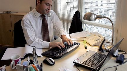 Thomas Fabius, le 10 février 2005 dans son bureau à Paris. (AFP)