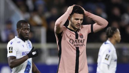 Gonçalo Ramos exprime sa déception lors d'Auxerre-PSG en Ligue 1, le 6 décembre 2024, à l'Abbé-Deschamps. (FRANCK FIFE / AFP)