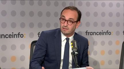 Thomas Cazenave était invité de franceinfo, mardi 3 décembre. (CAPTURE D'ECRAN / FRANCEINFO / RADIO FRANCE)