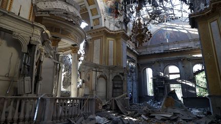 La cathédrale de la Transfiguration après un bombardement russe, le 23 juillet 2023. (OLEKSANDR GIMANOV / AFP)