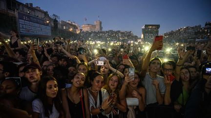 Lomepal en concert aux Francofolies à la Rochelle, le 12 juillet 2019 (XAVIER LEOTY / AFP)