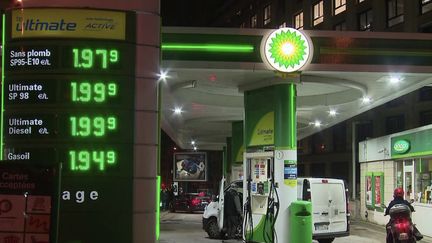 Carburants : de possibles nouvelles mesures de l'État face à la flambée des prix (FRANCE 2)