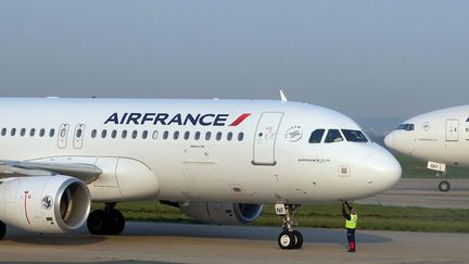 &nbsp; (Un Boeing 777 d'Air France a failli heurter le Mont Cameroun le 2 mai dernier © MAXPPP)