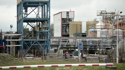 L'usine&nbsp;Sanofi à Mourenx (Pyrénées-Atlantiques), le 1er juillet 2019. (IROZ GAIZKA / AFP)