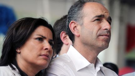 Jean-Fran&ccedil;ois Cop&eacute; et son &eacute;pouse Nadia, le 6 juillet 2013 &agrave; la f&ecirc;te de la Violette, &agrave; La Fert&eacute;-Imbault (Loir-et-Cher). (ALAIN JOCARD / AFP)