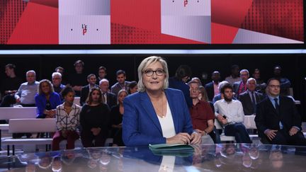 Marine Le Pen sur son augmentation de 2 000 euros