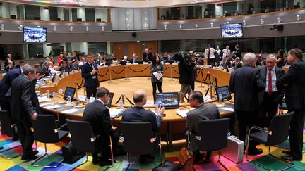 Les ministres des Finances des 28 pays de l'Union européenne, le 5 décembre 2017 à Bruxelles (Belgique). (DURSUN AYDEMIR / ANADOLU AGENCY / AFP)