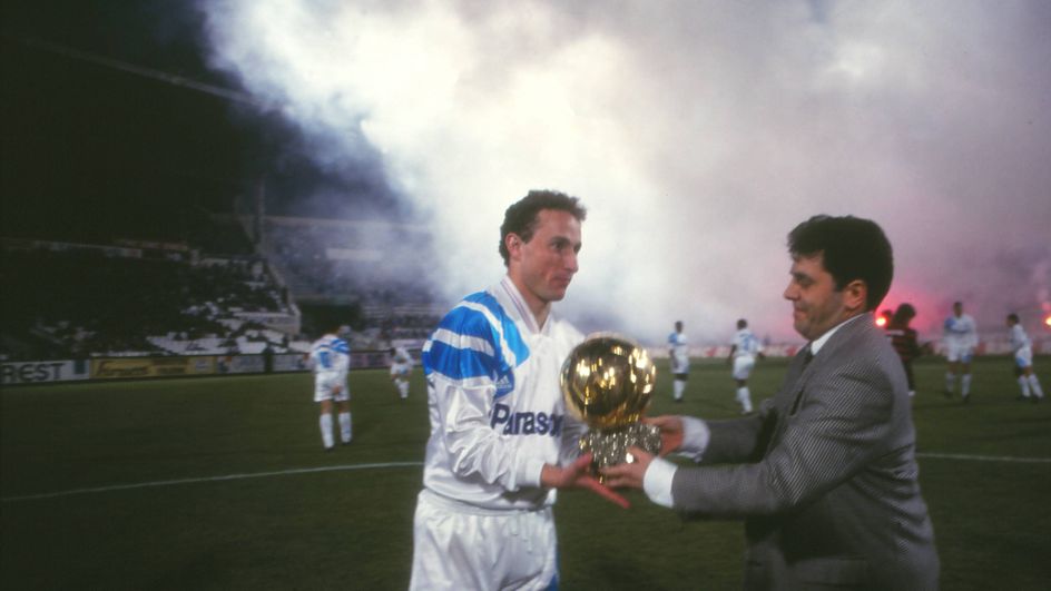 Football Marseille honore les 30 ans du Ballon d'or de JeanPierre