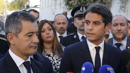 Les ministres de l'Intérieur, Gérald Darmanin, et de l'Education, Gabriel Attal, visitent une école juive à Sarcelles (Val-d'Oise), le 11 octobre 2023. (GEOFFROY VAN DER HASSELT / AFP)