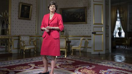 Sylvie Goulard, alors ministre de la Défense, pose dans son bureau à Paris, le 15 juin 2017. (JOEL SAGET / AFP)