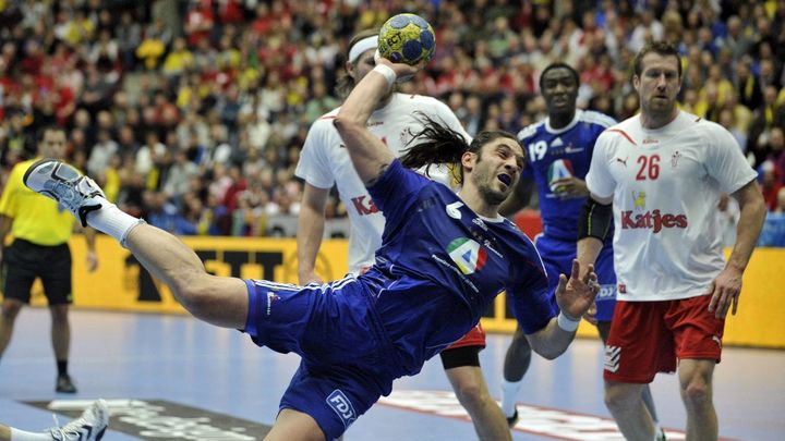 Bertrand Gille lors de la finale des championnats du monde de handball, le 30 janvier 2011. (ATTILA KISBENEDEK / AFP)