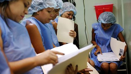 Information confirmée par des agents de santé qui travaillent sur des programmes de planification familiale dans des hôpitaux publics. Pourtant, certaines femmes ont dû attendre pendant des mois avant de pouvoir se faire stériliser car les places sont limitées.  (Carlos Garcia Rawlins/REUTERS)